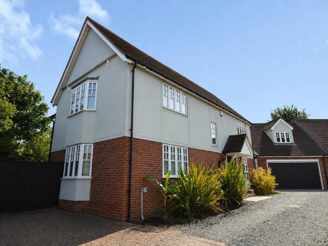 House for sale in Howe Green, Chelmsford