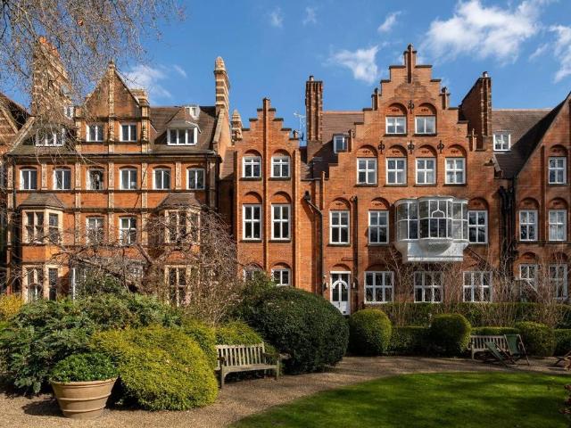 House for sale in The Boltons, Greater London