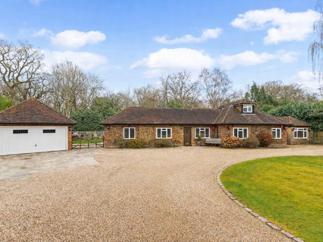 House for sale in Farnham Common, Buckinghamshire
