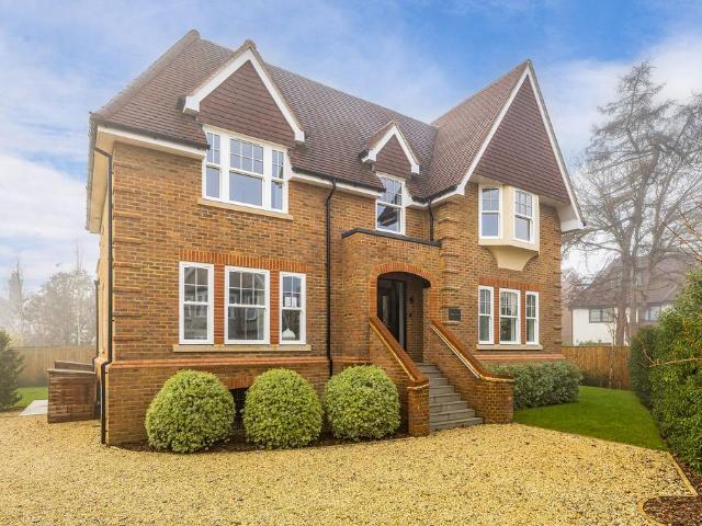 House for sale in Swallow, Buckinghamshire