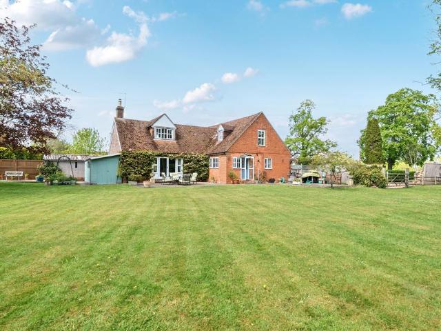 House for sale in Swallowfield