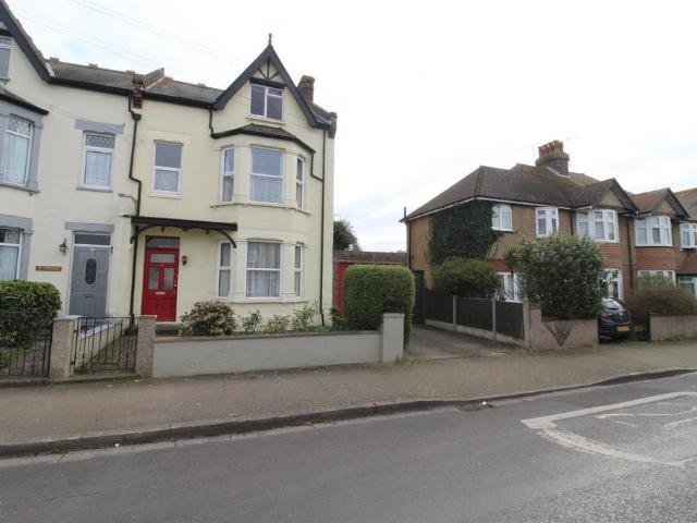 House for sale in Oxenden, The Bridge