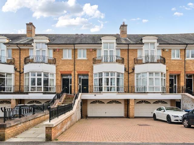 House for sale in Row Town, Surrey