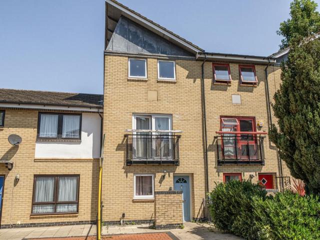 House for sale in Peckham, Greater London