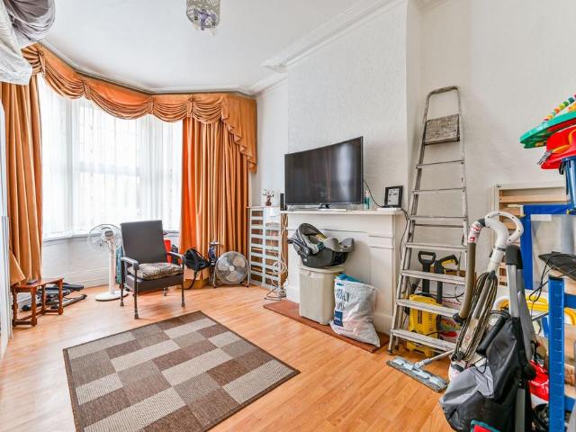 House for sale in Stoke Newington, Greater London