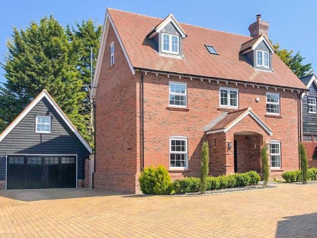 House for sale in Charlton, Dromore
