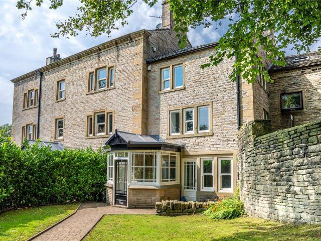 House for sale in Saddleworth, Pendock