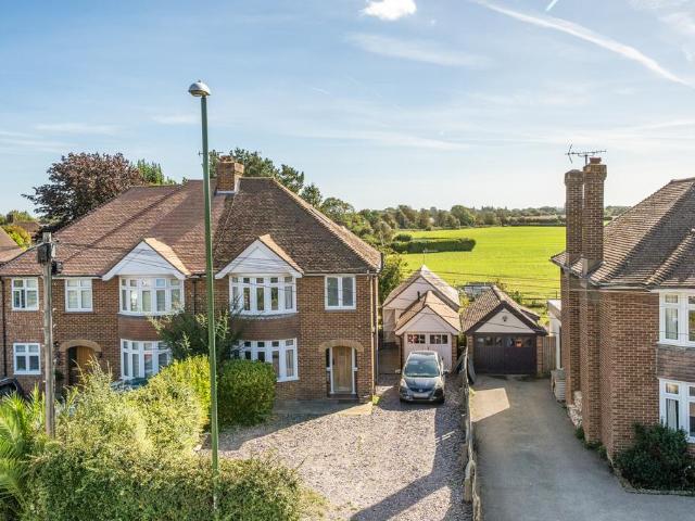 House for sale in Stockbridge, Chichester