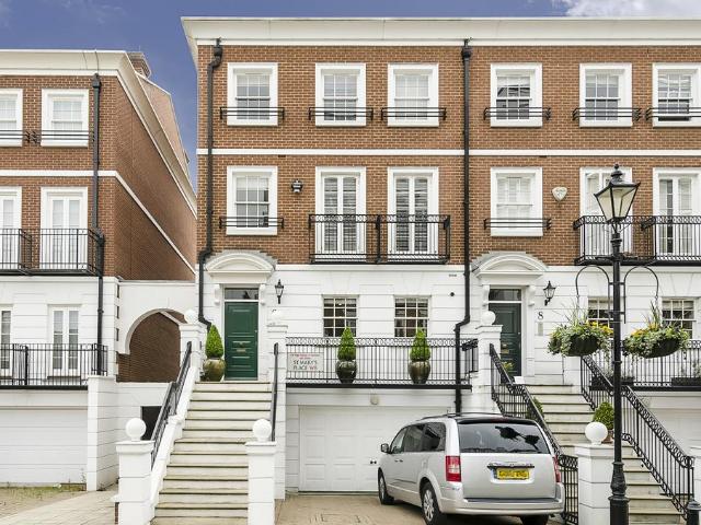 House for sale in South Kensington, Greater London