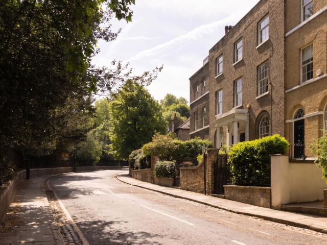 House for sale in East Greenwich, Greater London