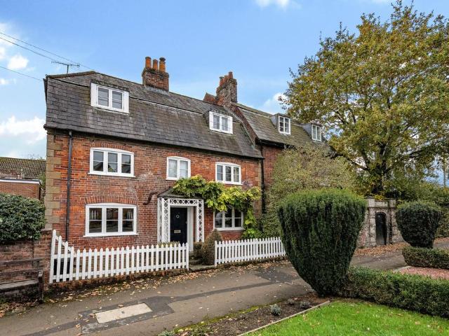 House for sale in Marlborough, Easton Royal