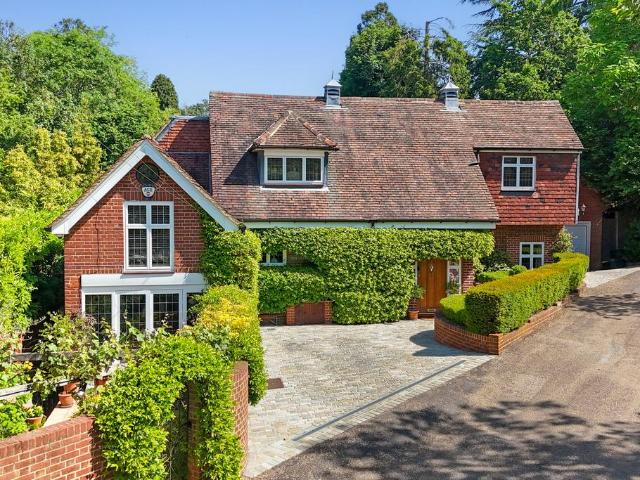 House for sale in Chislehurst, Greater London