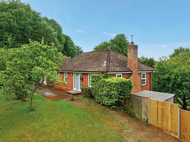 House for sale in Chepping Wycombe, Tylers Green