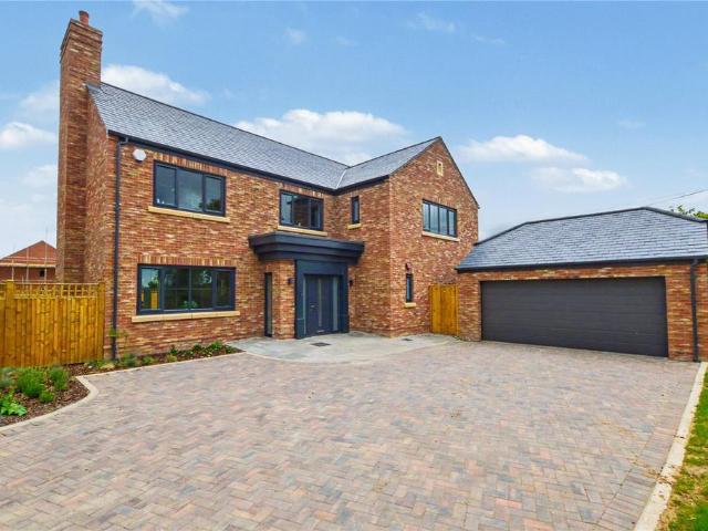 House for sale in Ulleskelf, North Yorkshire