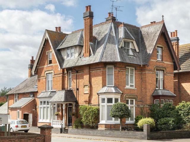 House for sale in Stanford On Avon, Leicestershire