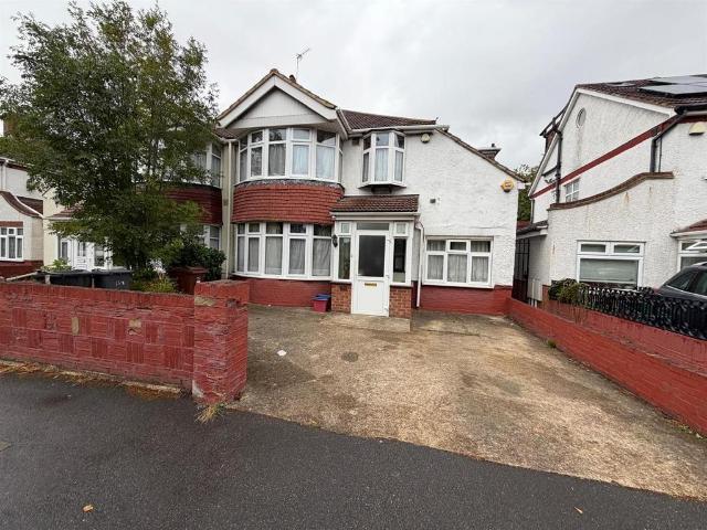 House for sale in London Borough of Hounslow, Greater London