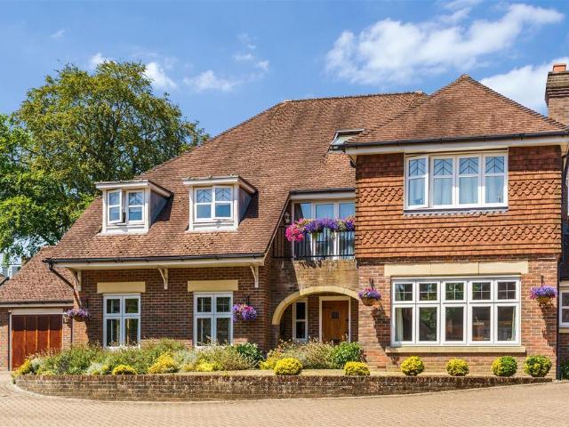House for sale in Red Hill, Surrey