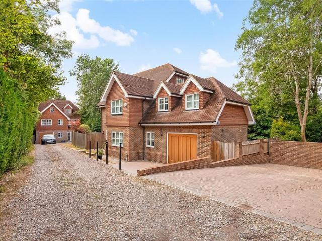 House for sale in London Borough of Croydon, Greater London