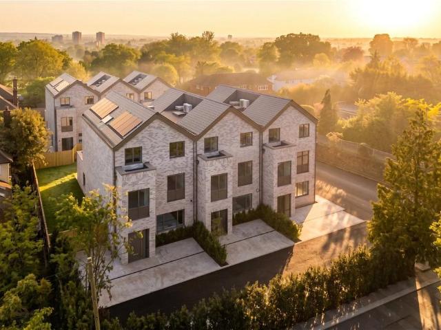 House for sale in Norbiton, Greater London