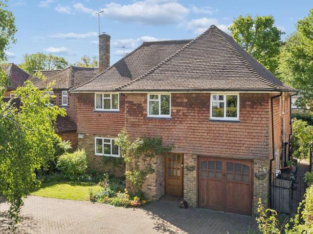 House for sale in Farnham Common, Buckinghamshire