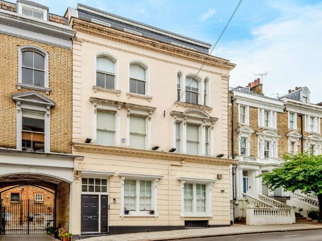 House for sale in Belsize Park, Greater London