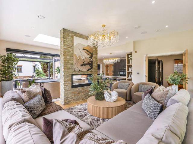 House for sale in Horsham, West Sussex