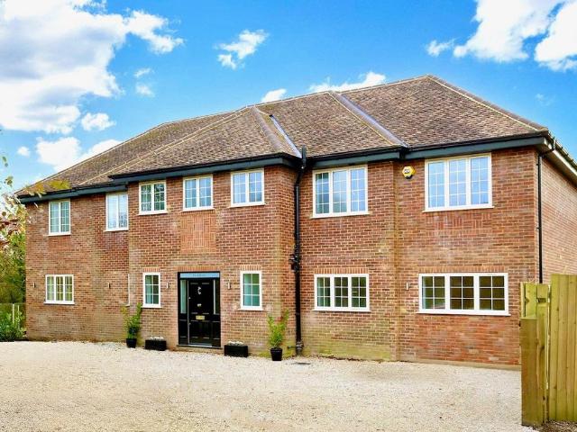 House for sale in Beaconsfield, Penn Bottom