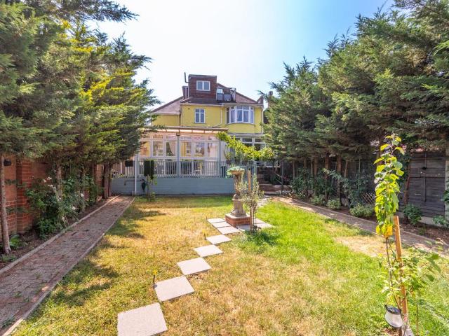 House for sale in Dollis Hill, Greater London