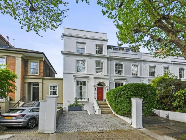 House for sale in London Borough of Hammersmith and Fulham, Greater London