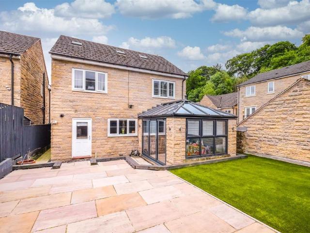 House for sale in Bailiff Bridge, Calderdale
