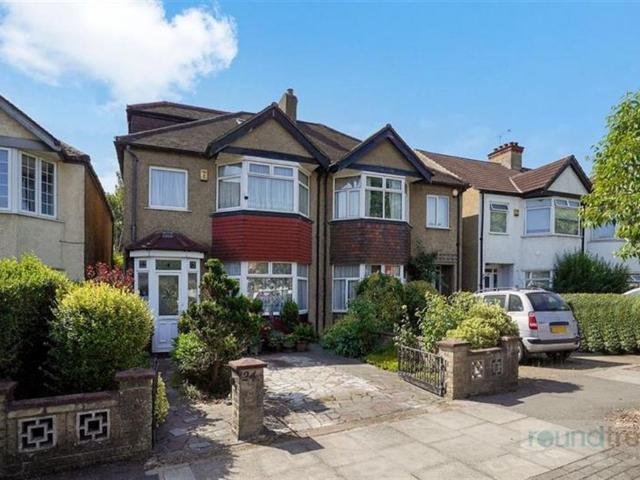 House for sale in Brent Cross, Greater London