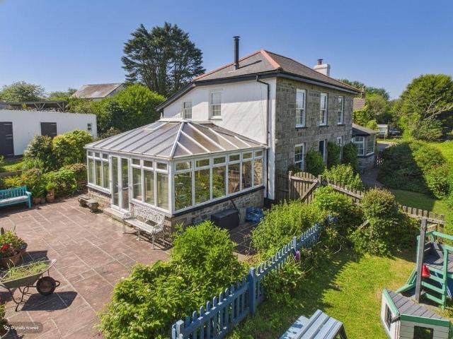 House for sale in Carharrack, Cornwall