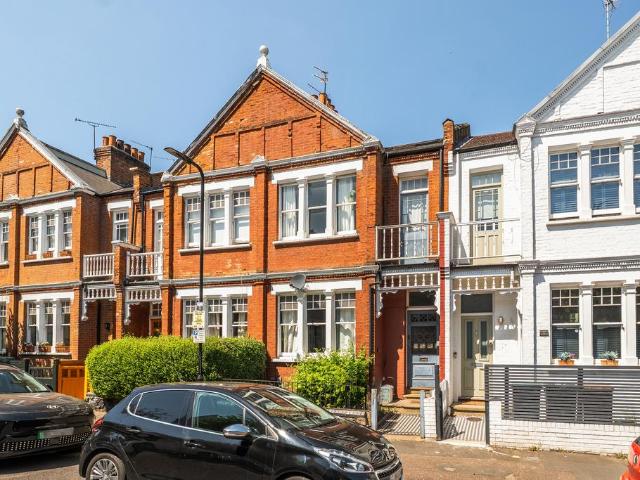 House for sale in Crouch End, Greater London