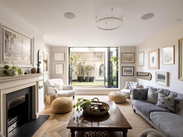 House for sale in Kensal Town, Greater London
