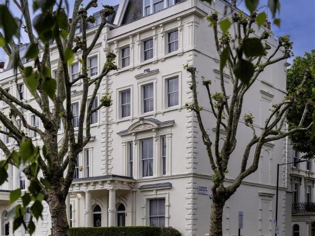 House for sale in St. John's Wood, Greater London