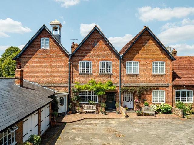 House for sale in Shillinglee, Littlecote