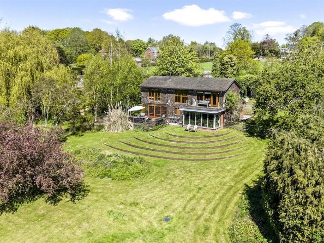 House for sale in Horsham, West Sussex