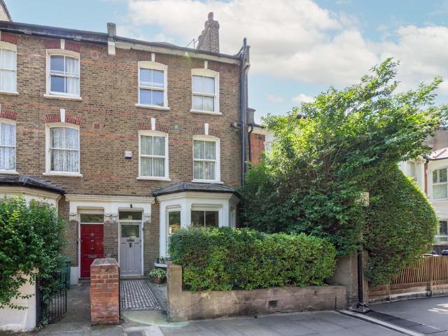 House for sale in West Hampstead, Greater London