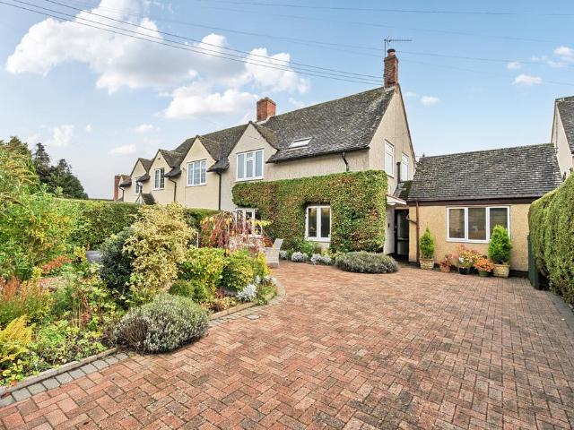 House for sale in Chesterton, Evershot