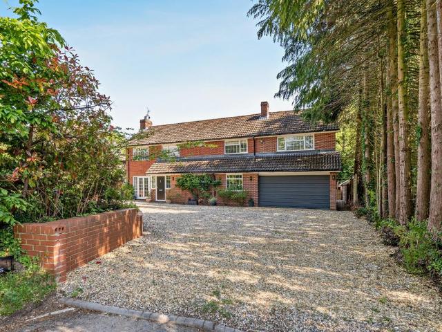 House for sale in Upper Basildon, West Berkshire