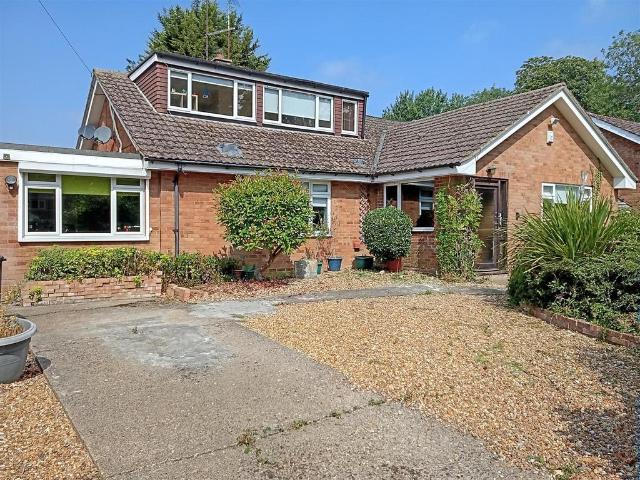 House for sale in Little Crawley