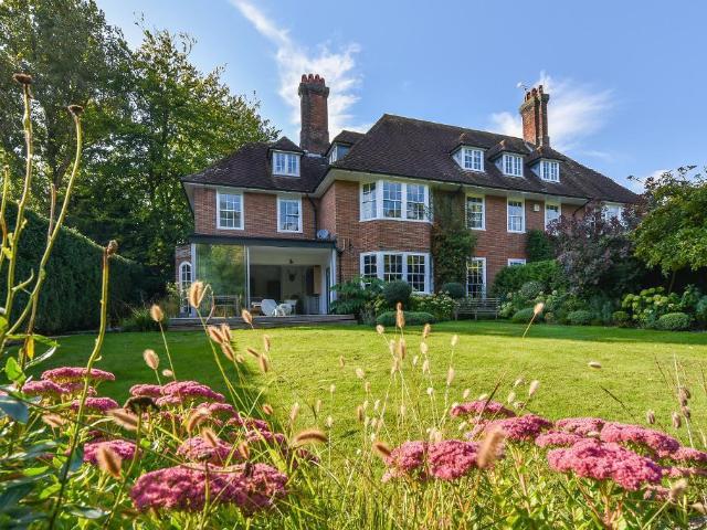 House for sale in Horsham, West Sussex