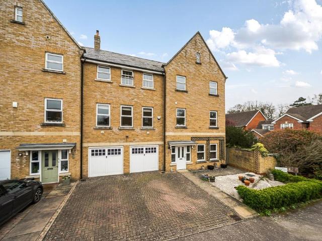 House for sale in St Albans, Five Acres