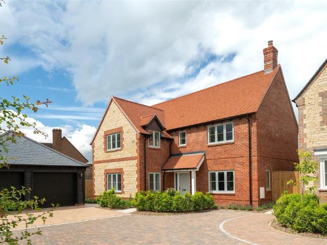 House for sale in Long Crendon