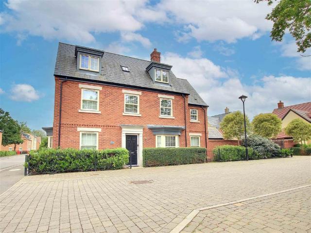 House for sale in Huntingdon, Cambridgeshire