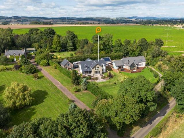 House for sale in Coupar Angus, Scotland