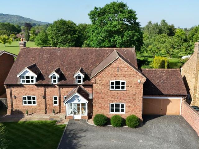 House for sale in Holly Green, Bledlow