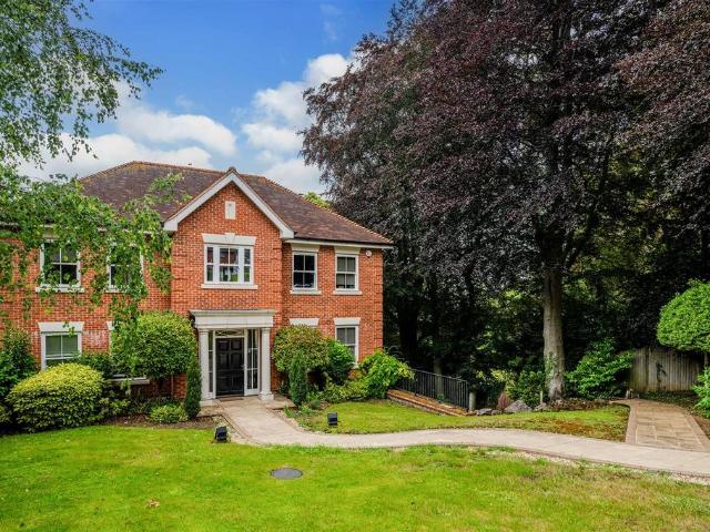 House for sale in Red Hill, Surrey
