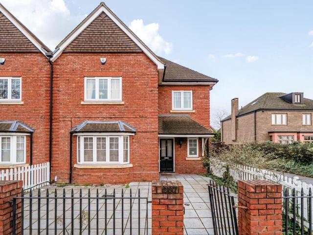 House for sale in London Borough of Ealing, Greater London
