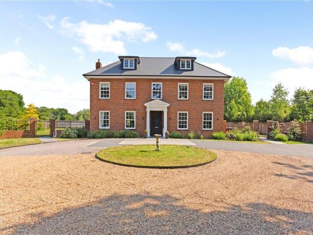 House for sale in Littlecote, West Sussex